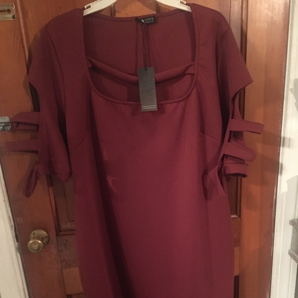 ASOS  pink clove dress size is 24
